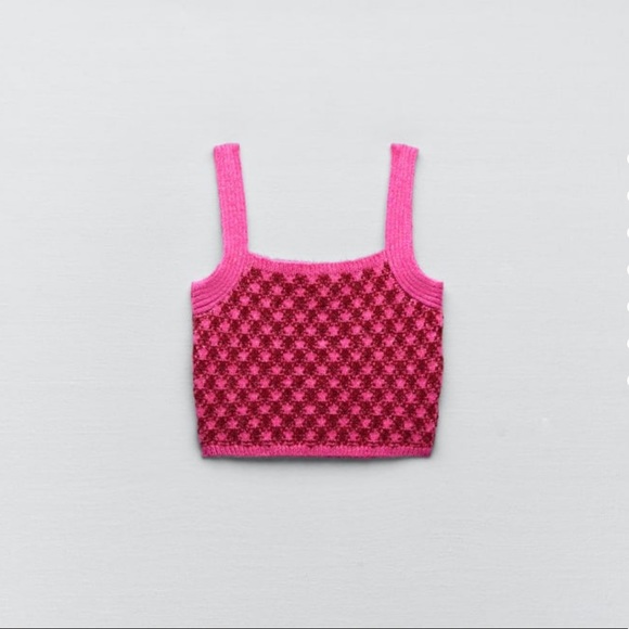 Zara Tops - Plaid Zara knit top